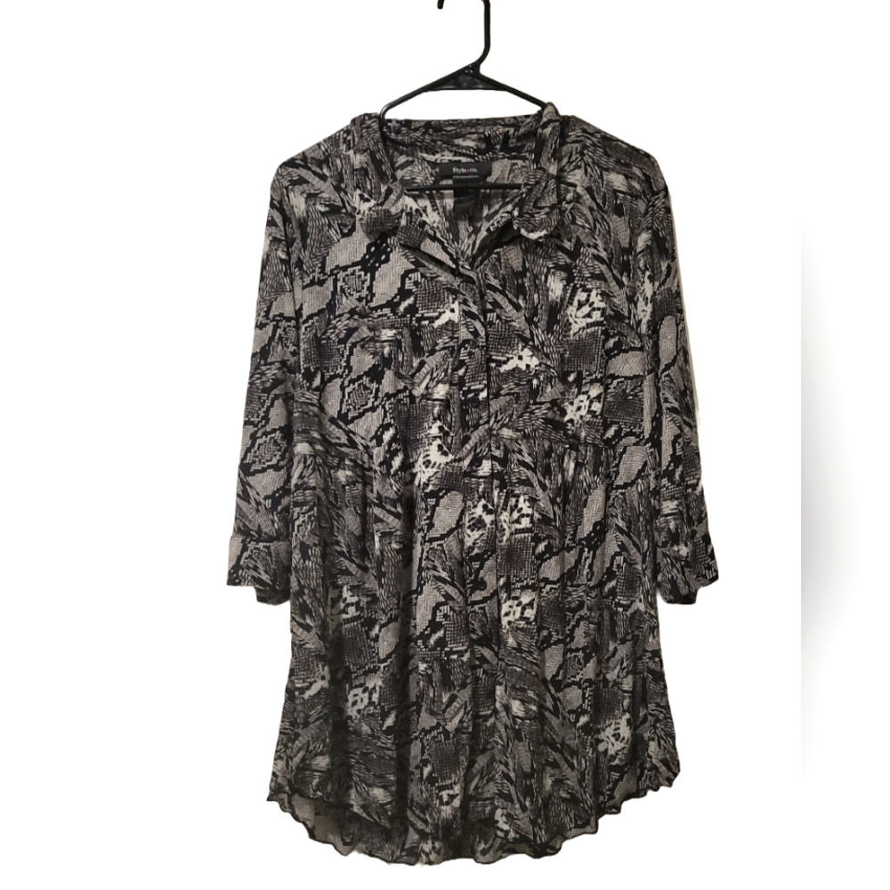 Style & Co Sheer Snakeskin Print Blouse Size XL Button Up Nylon Top
